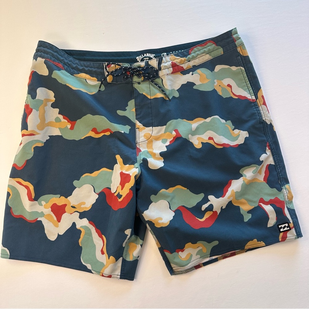Billabong Lo Tides Board Shorts Sundays Pockets Blue Men’s 38 Swim Shorts 8”